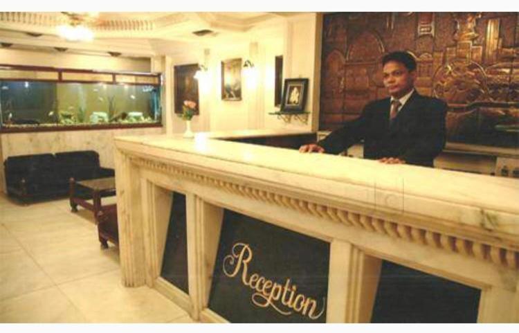 Hotel Ganesh Palace Mumbai Exterior photo